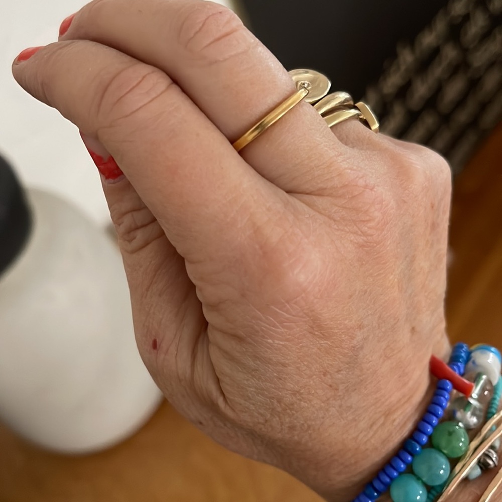 22KT Solid Gold Band.  Simple. - Picture 3 of 6